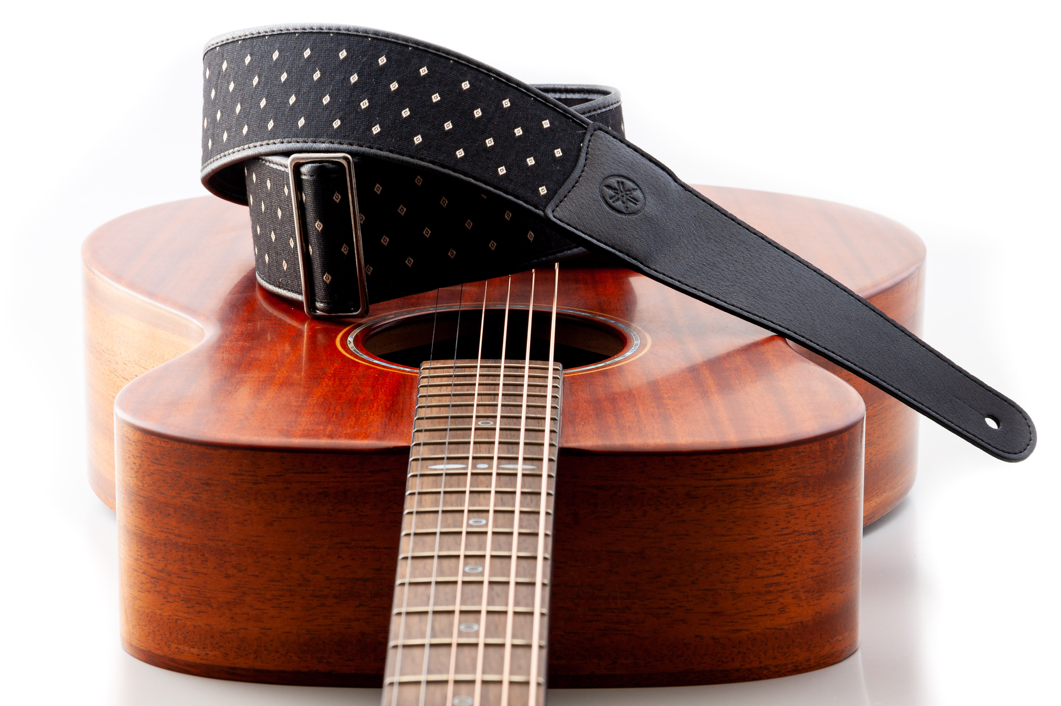 Yamaha acoustic guitar strap cheap